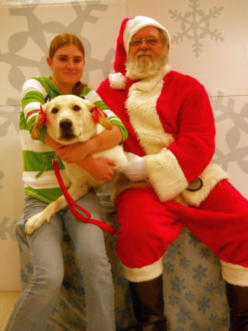santapaws2012_0412_05.jpg
