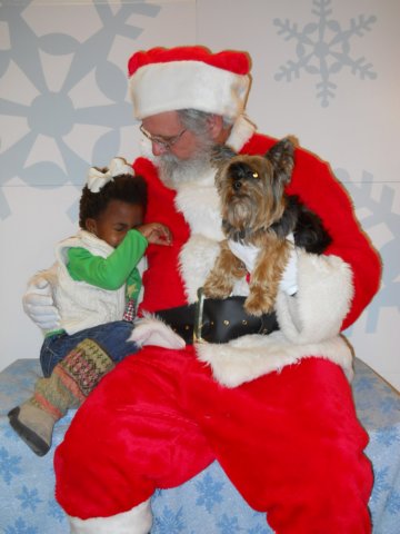 santapaws2012_0414_05.jpg